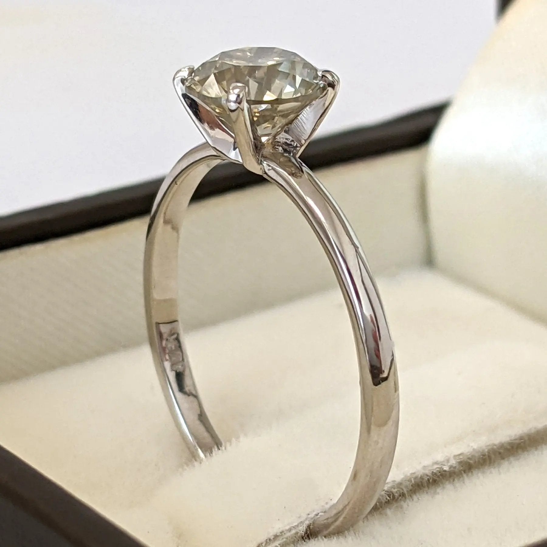 Diamantring 1,13ct + 14Kt Weißgold Wert ca. 5.500€ IGI-Zertifikat