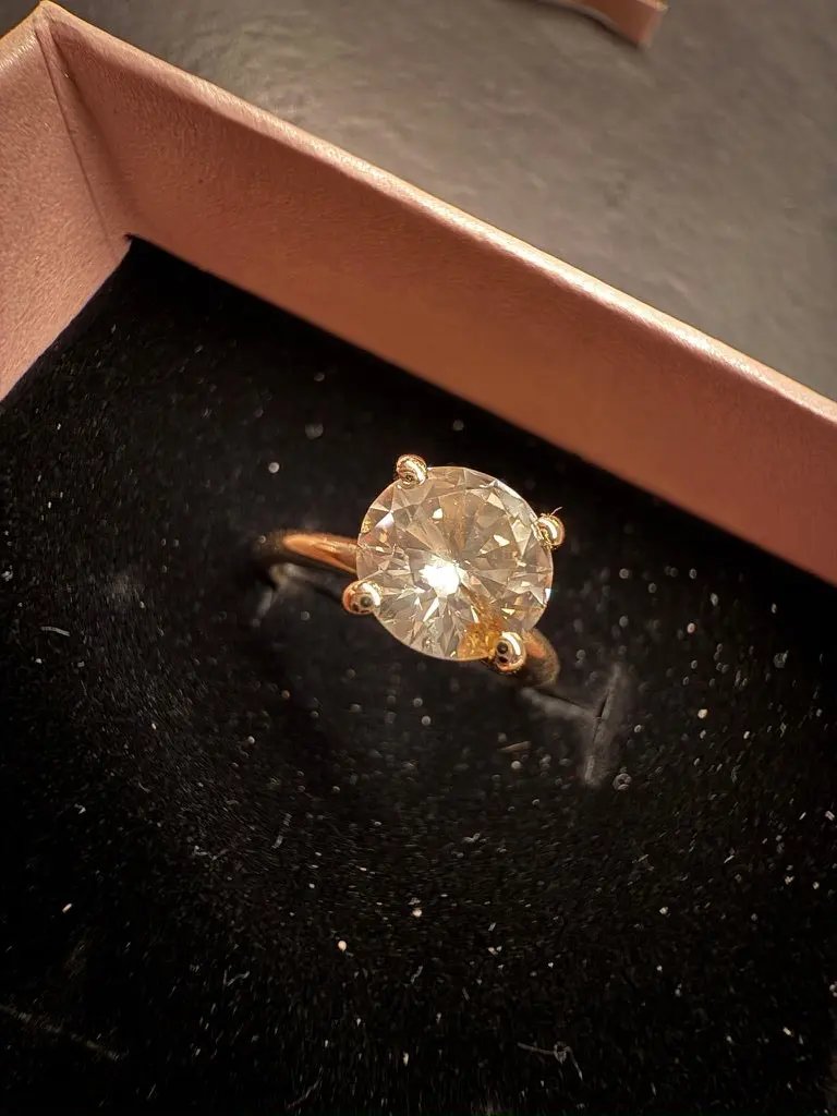 Ring 14 kt Gelbgold + 1.81ct. Grau Diamant (Natürlich farbig) Wert ca. 14.000€