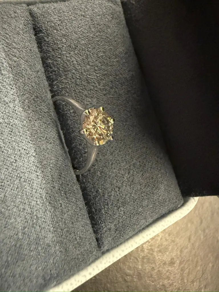 Verlobungsring - 14 kt Weißgold - 1.06ct. Diamant Wert ca. 4.000€