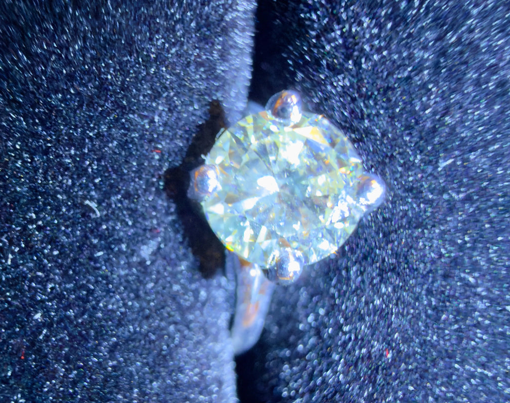 Diamantring 1,51ct + 14Kt Weißgold Wert ca. 12.000 - 15.000€ IGI-Zertifikat