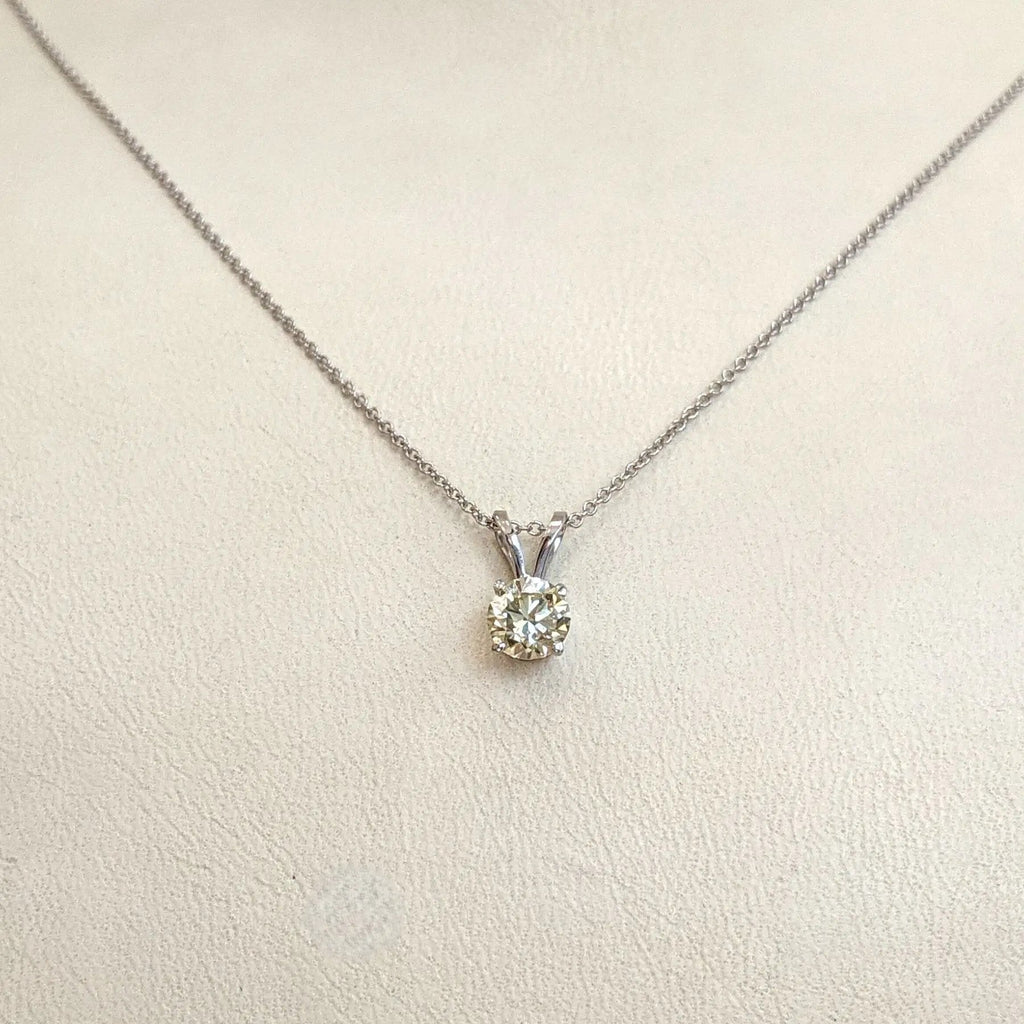 Halskette mit Anhänger 14 kt Weißgold + 0.70ct. Diamant IGI-Zertifikat Wert ca. 4.000€